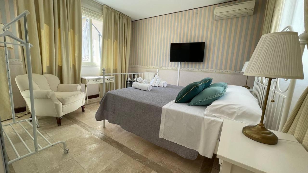 Hotel Palazzo Chiara à Cagliari Extérieur photo